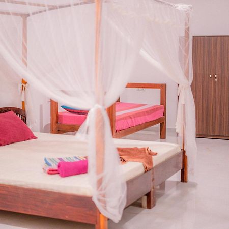 Monkey Villa Hikkaduwa Exterior photo