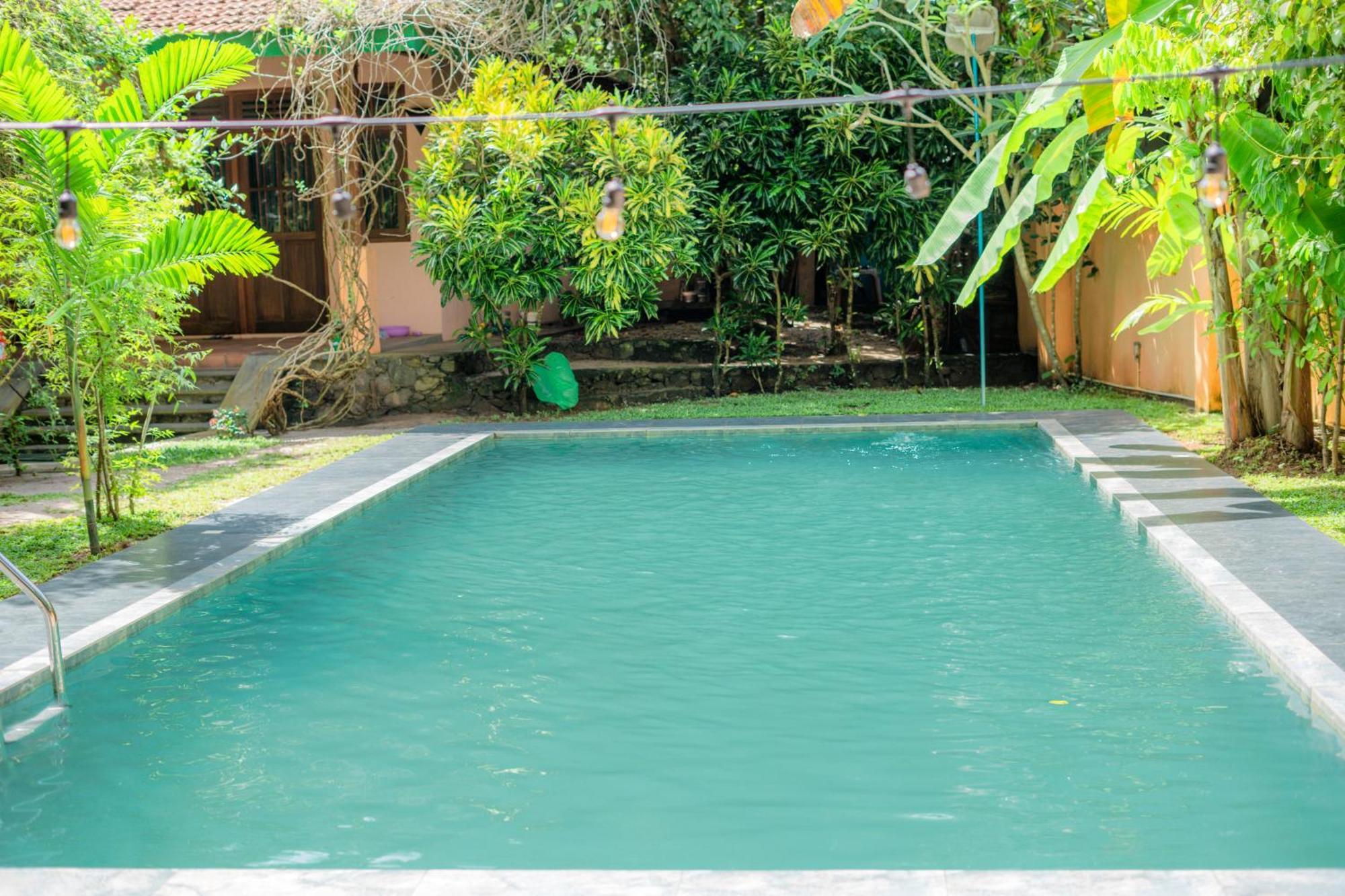 Monkey Villa Hikkaduwa Exterior photo